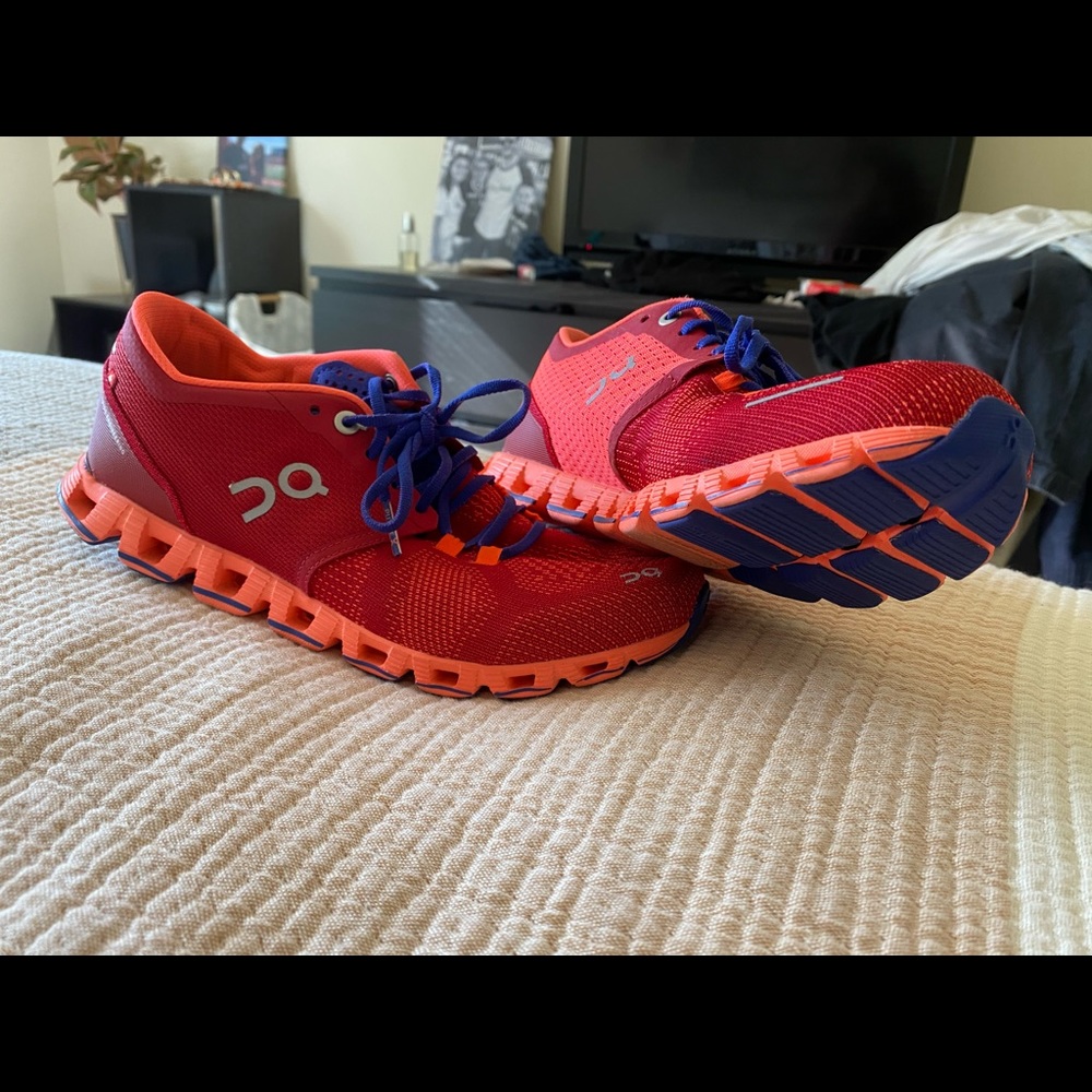 On Cloud Running shoes